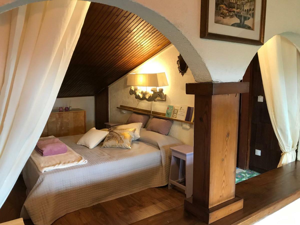 Апартаменты La Soffitta Bohemien Верона Экстерьер фото